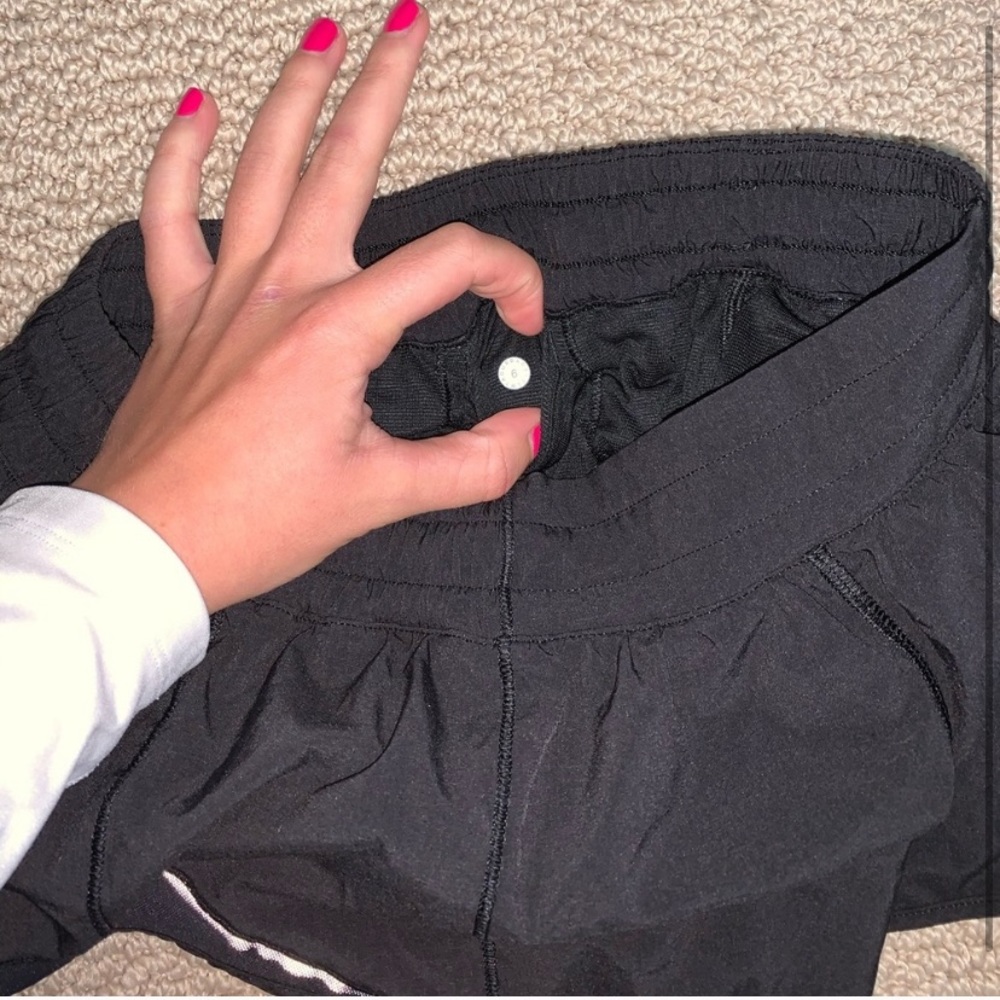 Lululemon Hotty Hot shorts